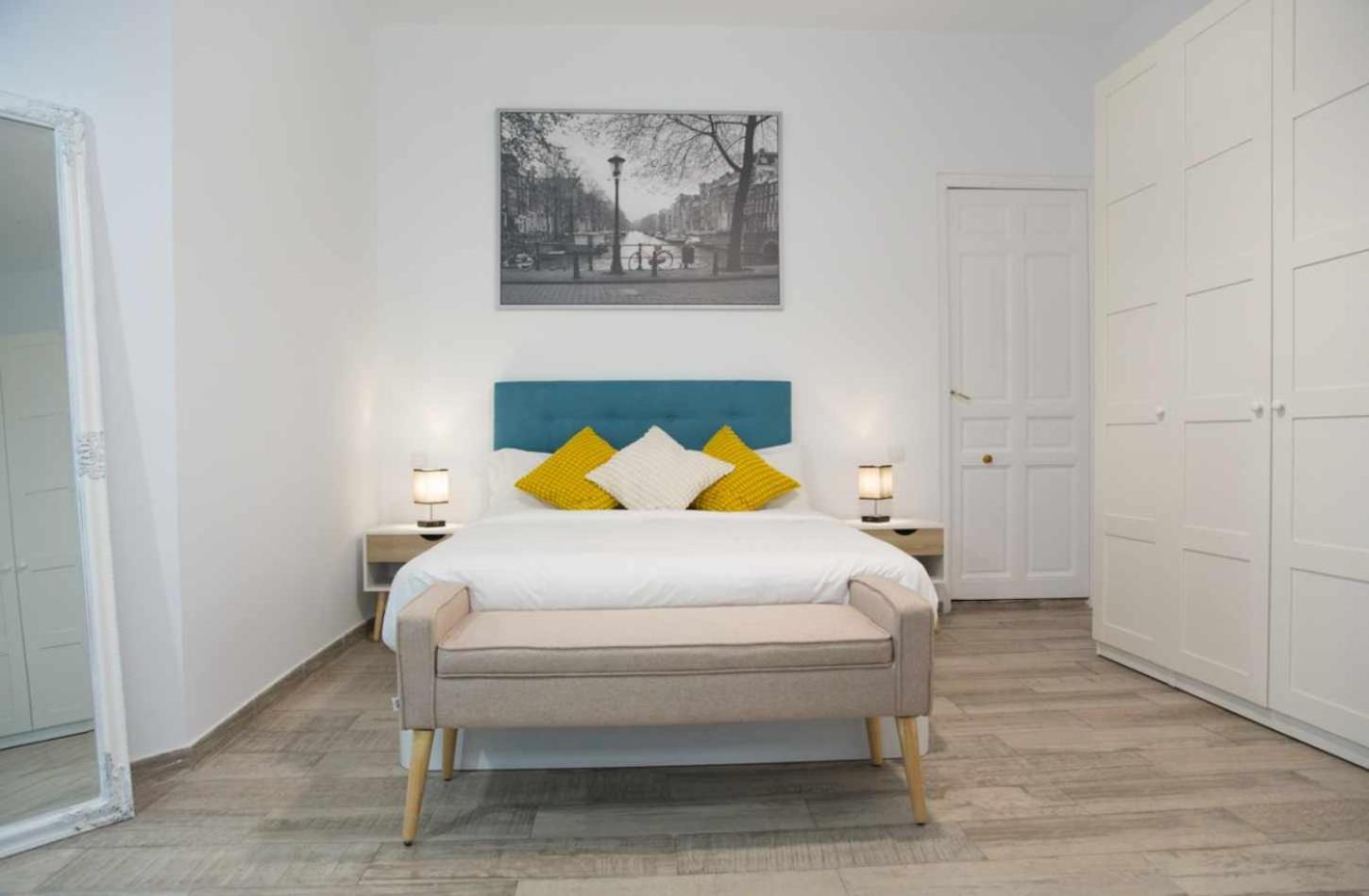 Appartement Lujosa En Cortes
