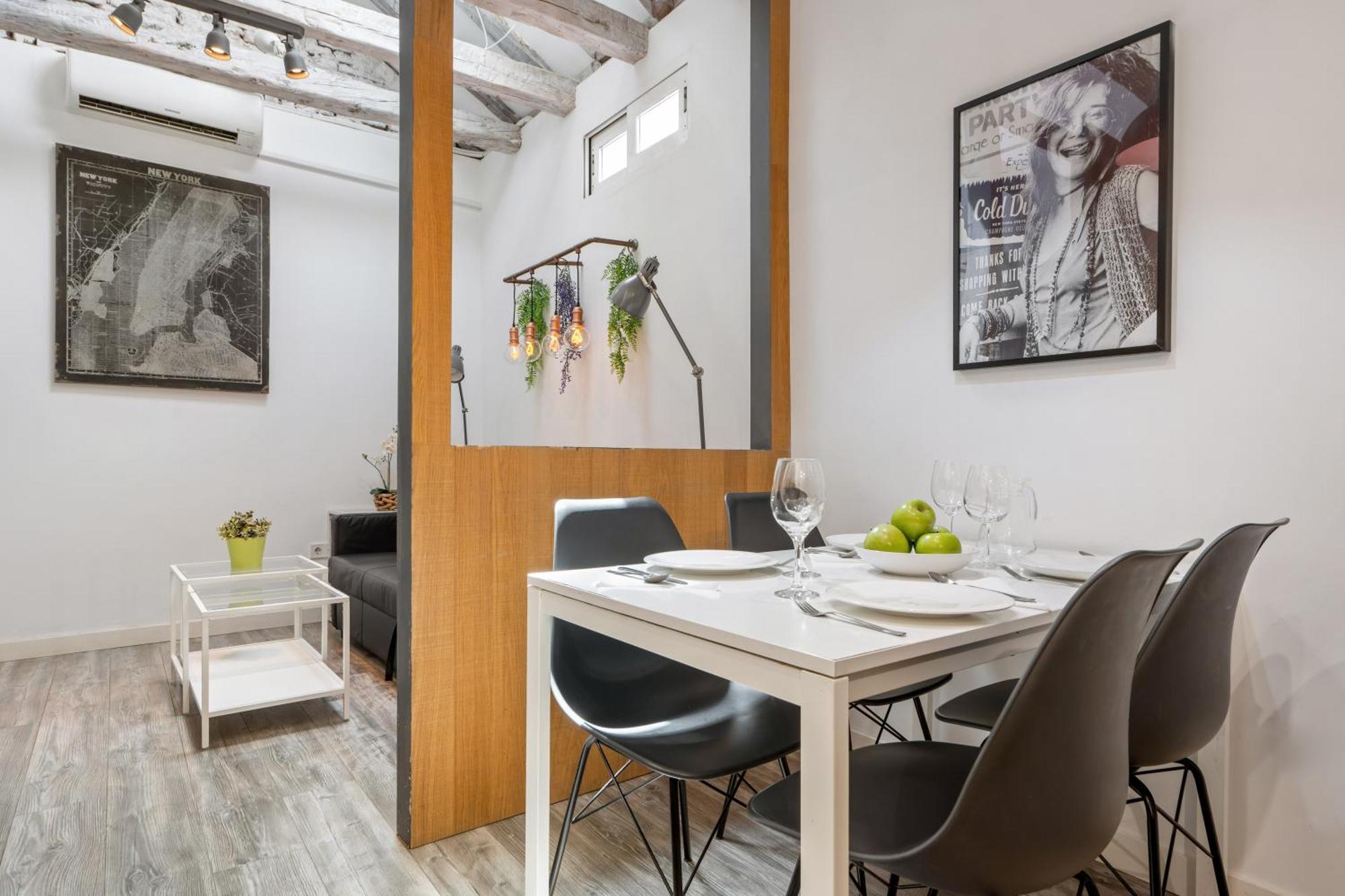 Attic 3bedrms-2baths In Heart Of Malasana Apartamento Madrid