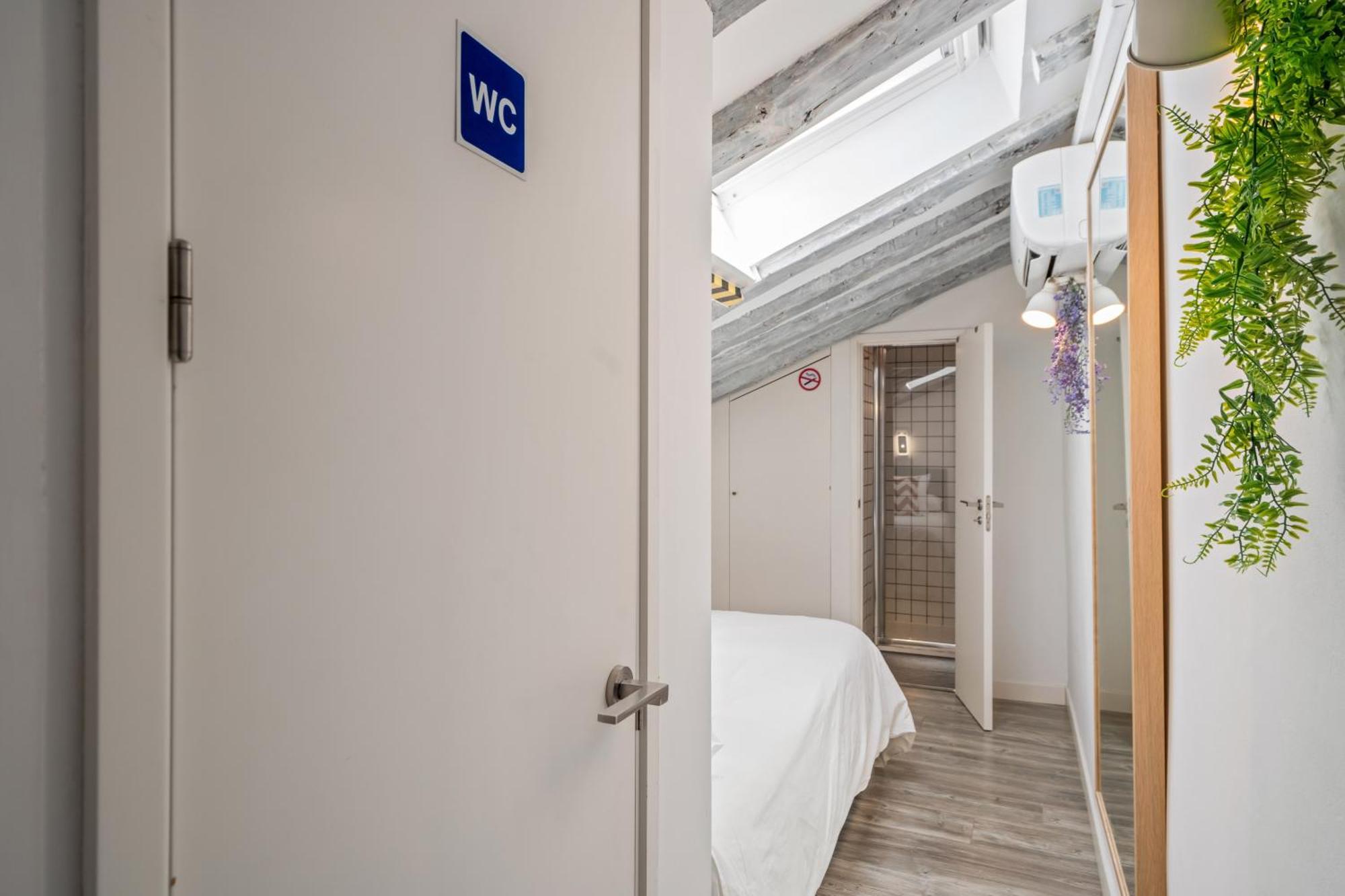 Attic 3bedrms-2baths In Heart Of Malasana Apartamento *