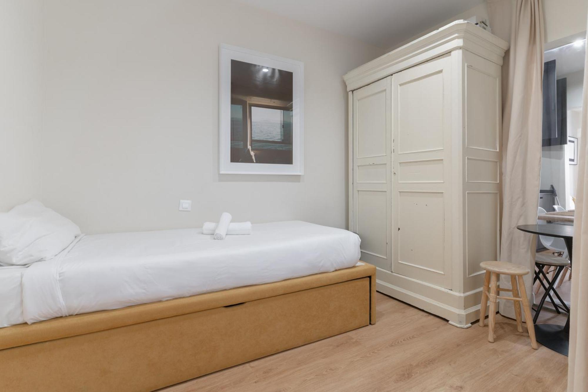 Apartment Centric- 1bd 1bth Furnished - Chueca