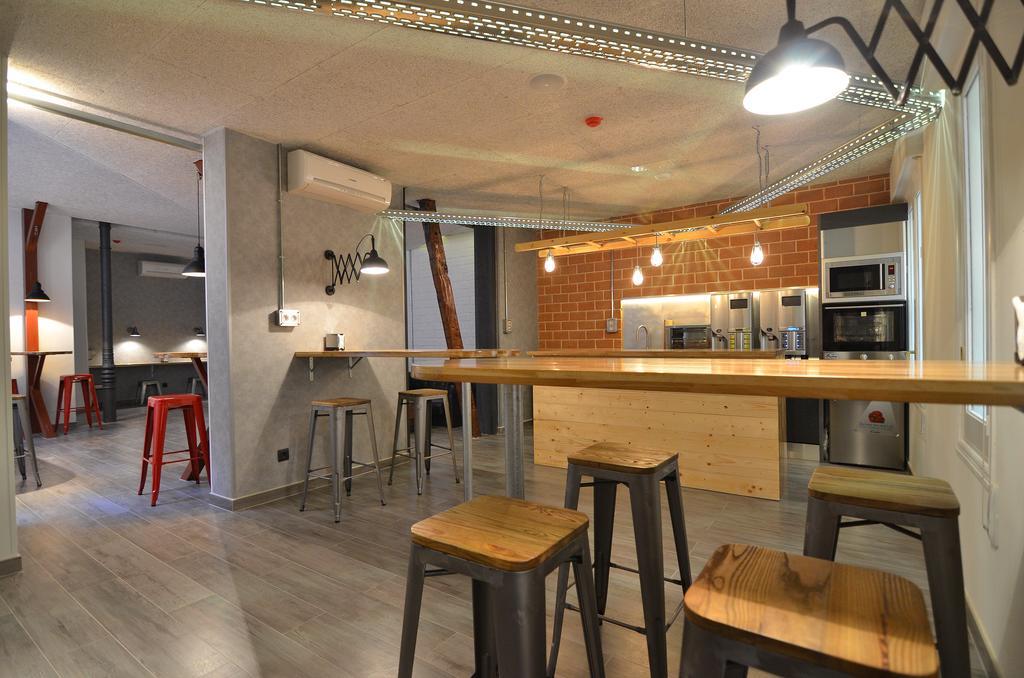 Far Atocha Hostel