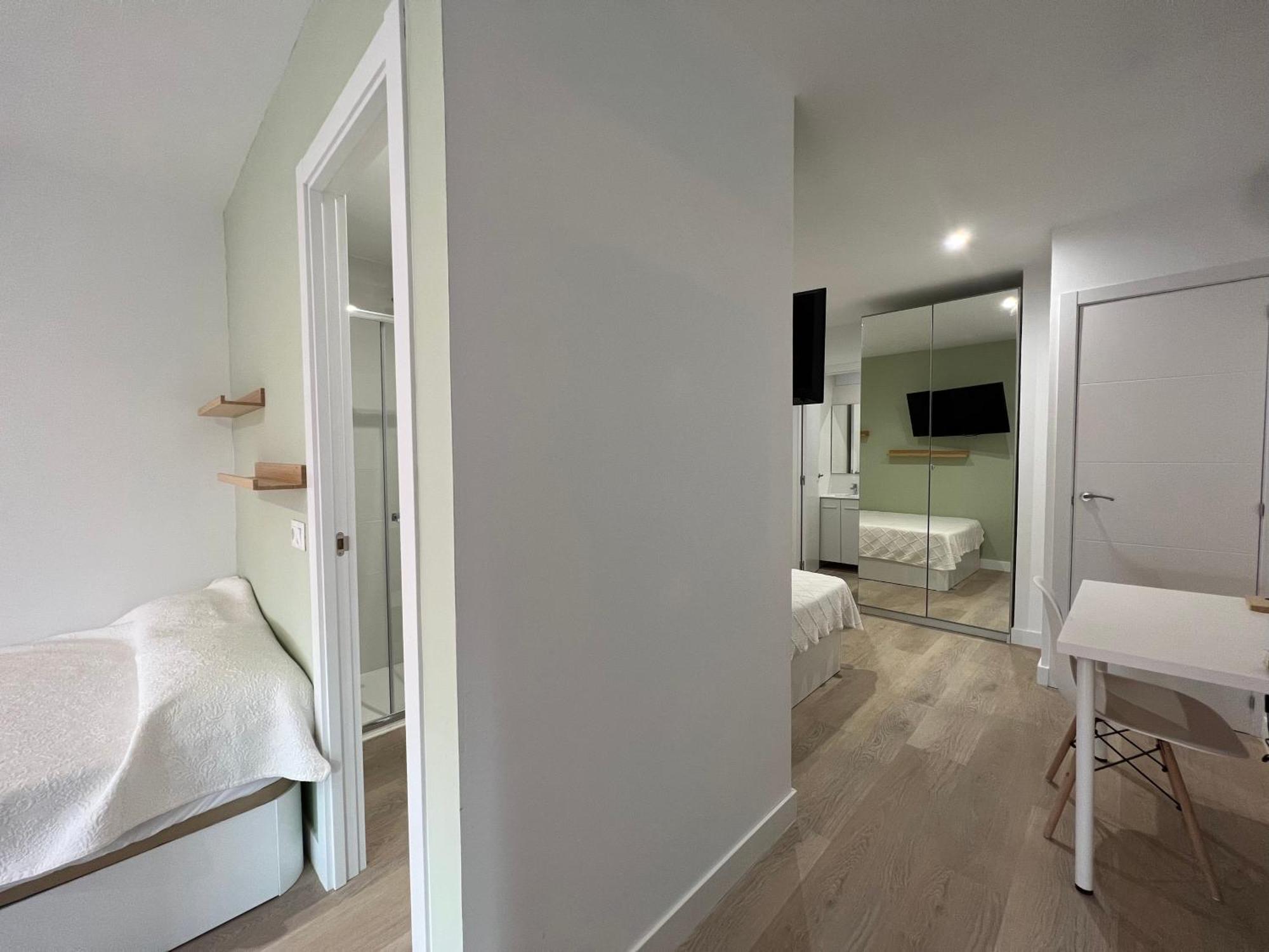 Habitaciones Gran Via -No Aire Acondicionado-