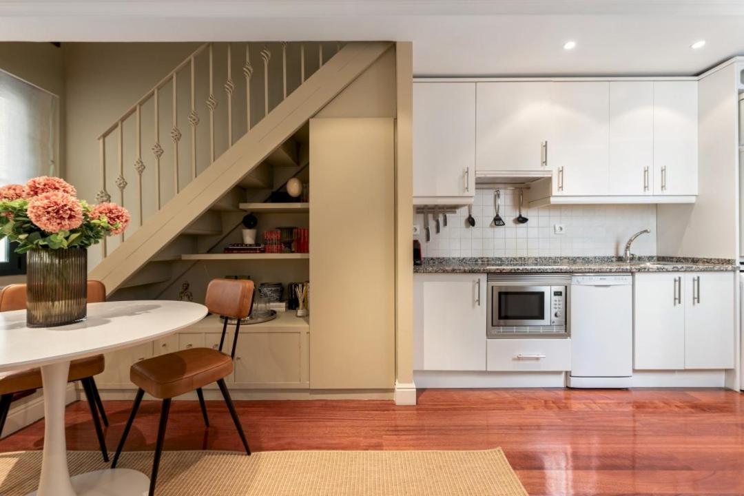 2 Bedrooms 2 Bathrooms- Penthouse- Almagro- Mintystay Apartamento Madri