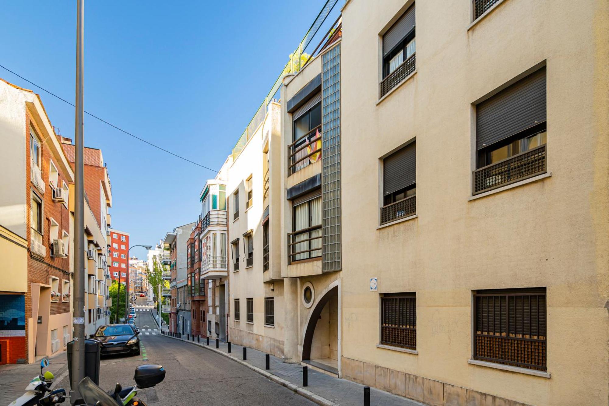 Dobo Ventas Apartment
