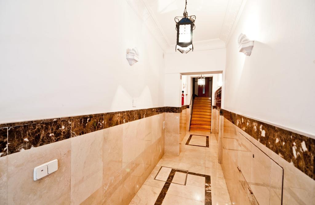Puerta Del Sol Vi Apartment *