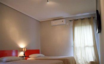 Aravaca Garden Hotel Madri