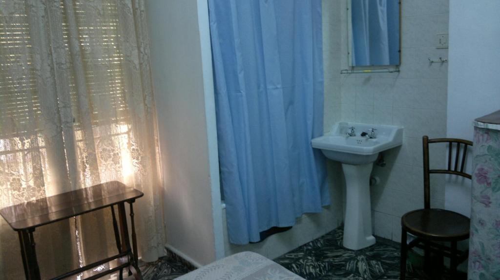Rodriguez Guest house