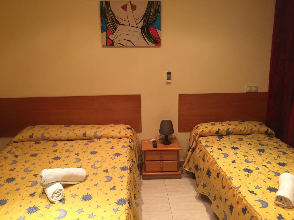 Apartamentos Sleeping In Madrid * Madrid