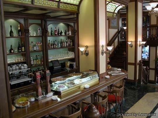 Ii Castillas Hotel