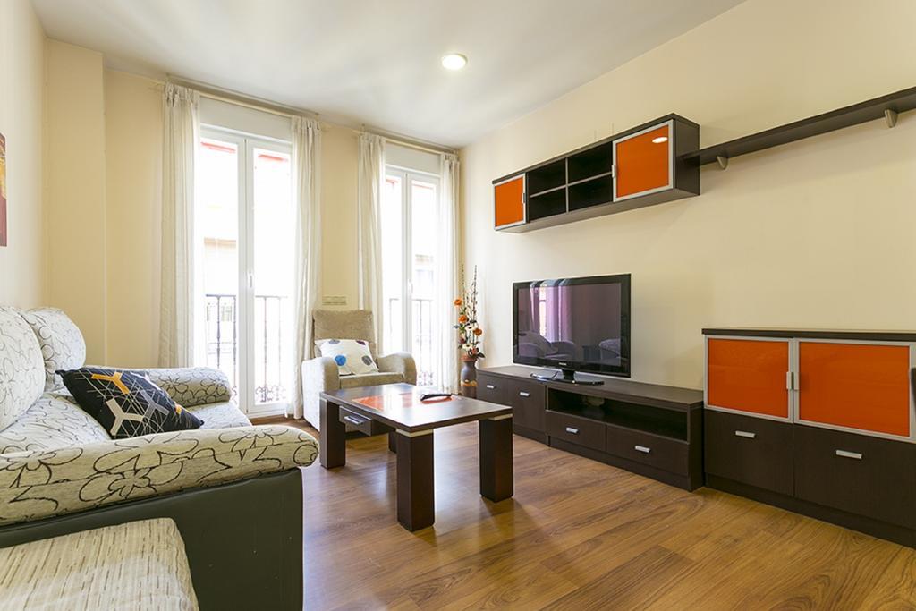 Apartment Center