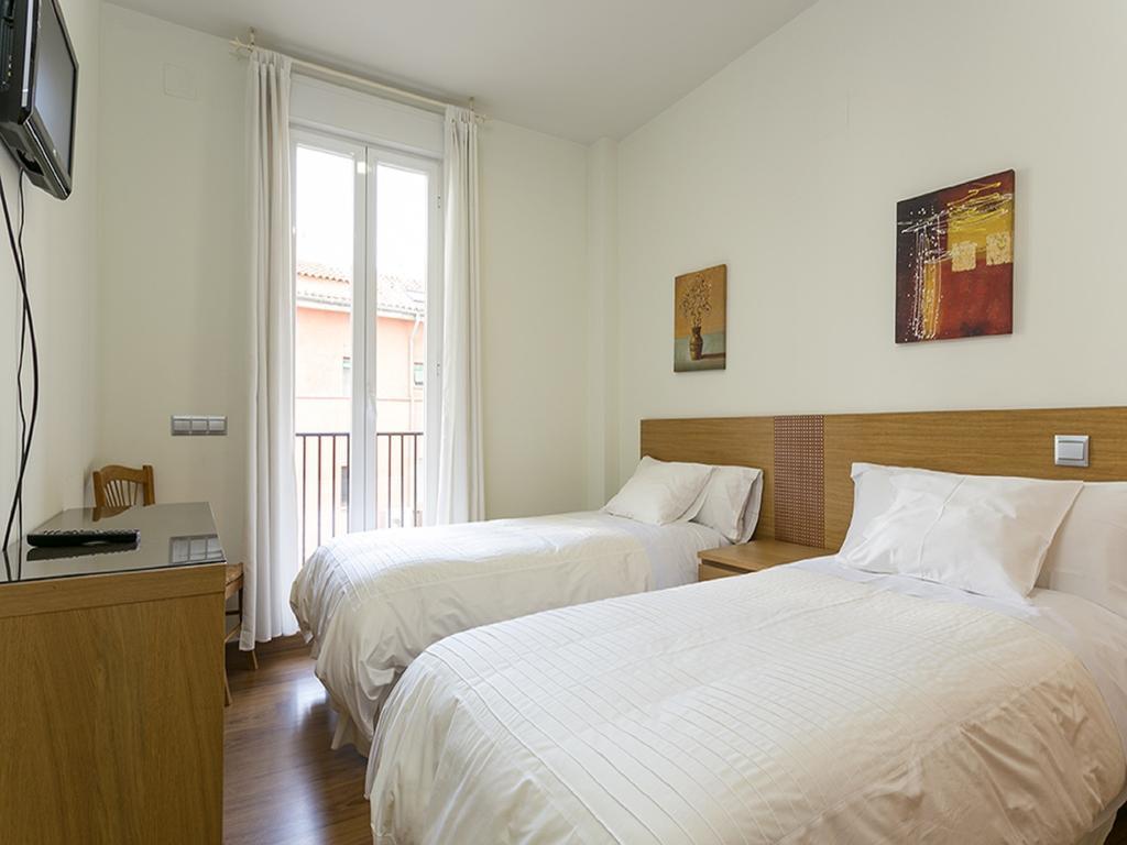 Apartment Center *
