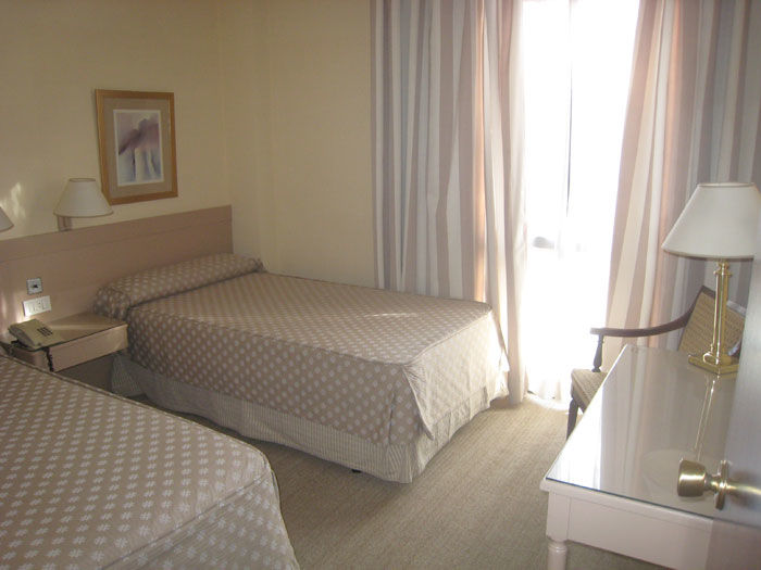 Aparthotel Espahotel Plaza Basilica 3*