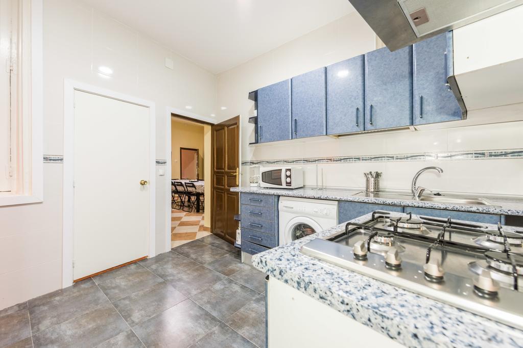 Grand Latina Apartment *