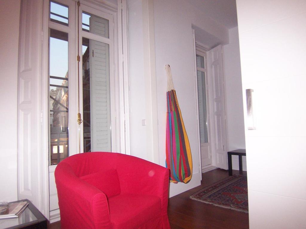 Appartement Modern Flats In Justicia By Allo Housing