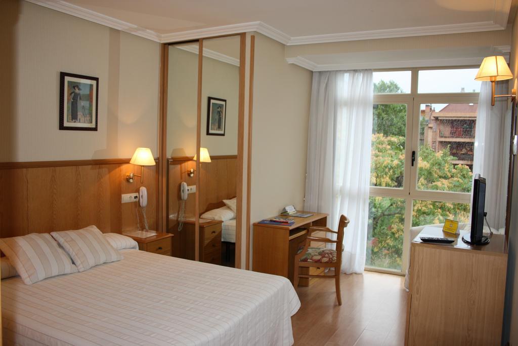 Hotel Ah El Parque - Arturo Soria Centro