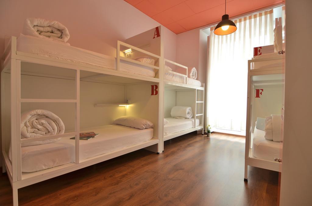 Hostel Far Atocha *