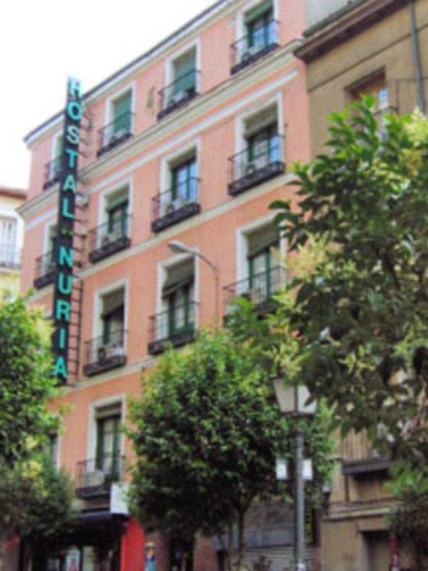 Nuria Hotel 2*