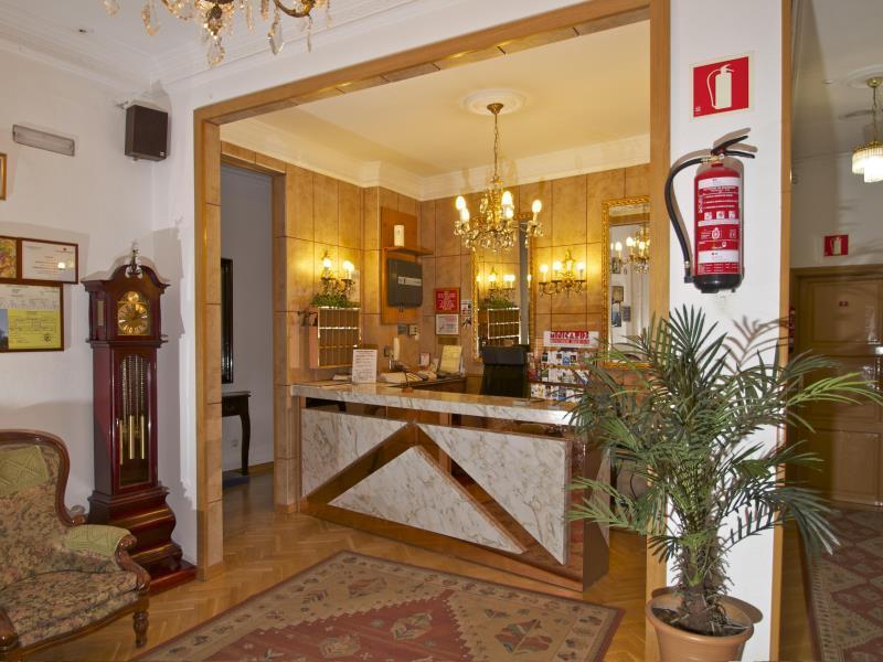Greco Gran Via Guest house 2*