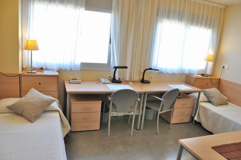 Residencia Universitaria Resa Erasmo * Madri