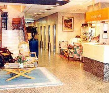Foxa 25 Hotel 4*