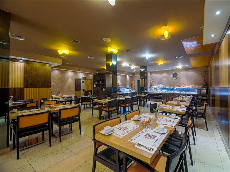 Petit Palace President Castellana Hotel 4*