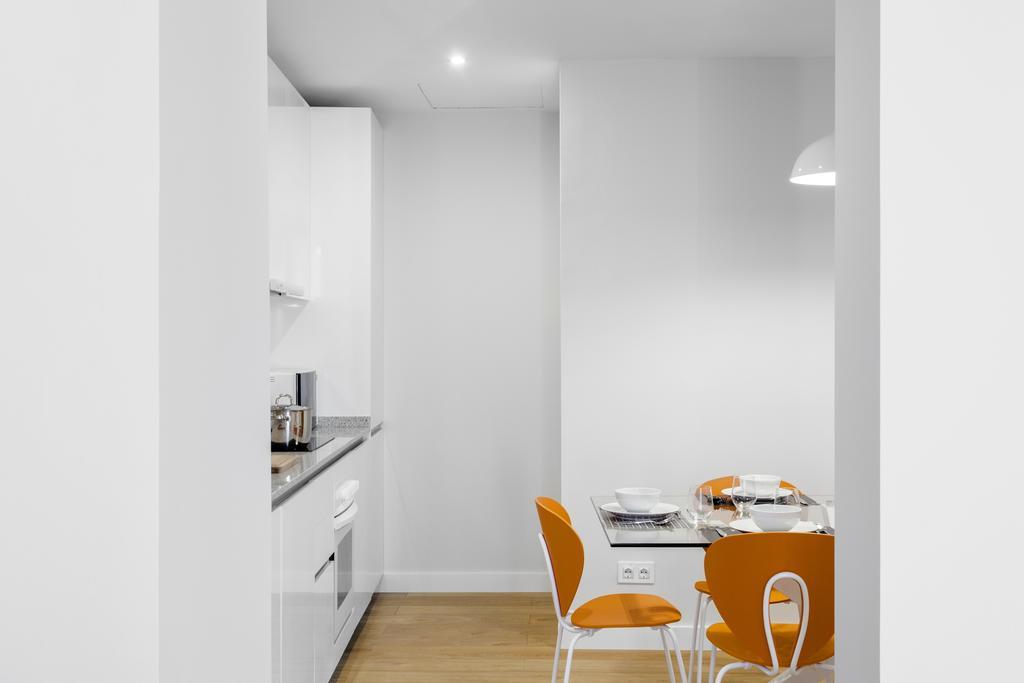 Art Apartment *