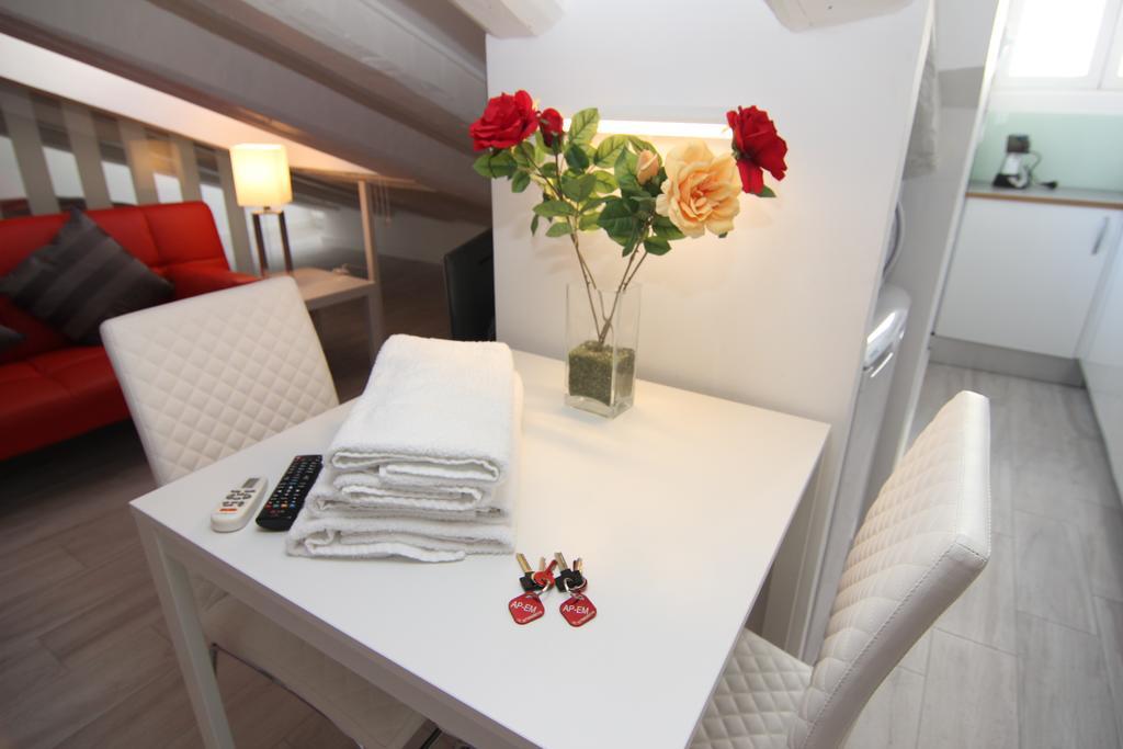 Apartamento Atico En Puerta Del Sol