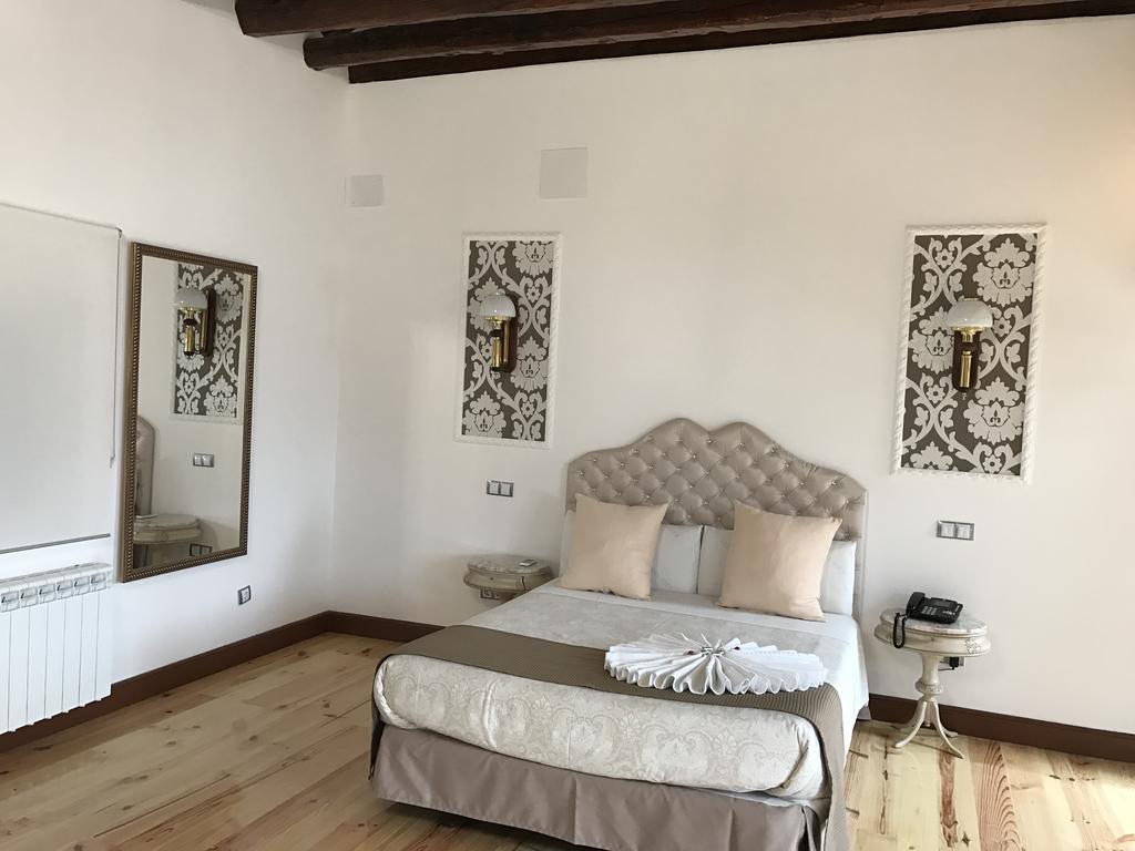 Palace Casa de hóspedes Madri