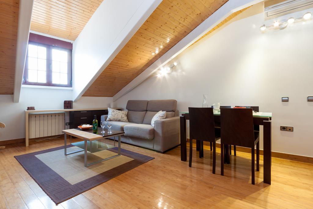 Cozy La Latina By Batuecas Apartment