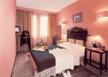 Hotel Foxa 25
