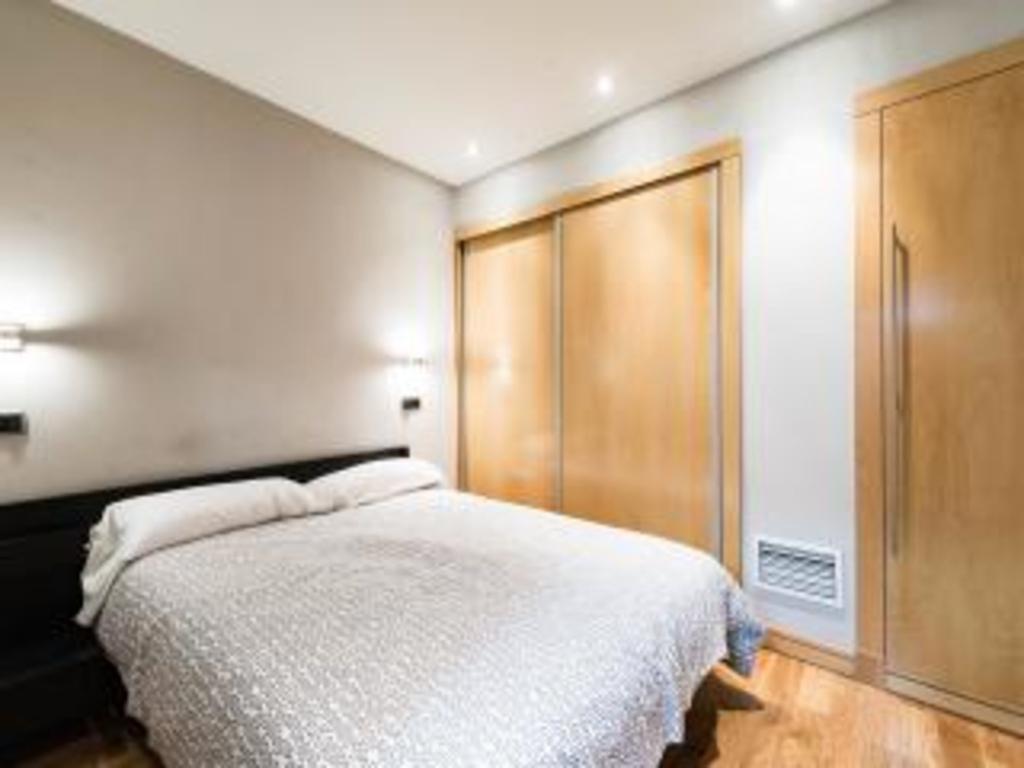 Great Apartment Near Plaza Mayor Large Groups