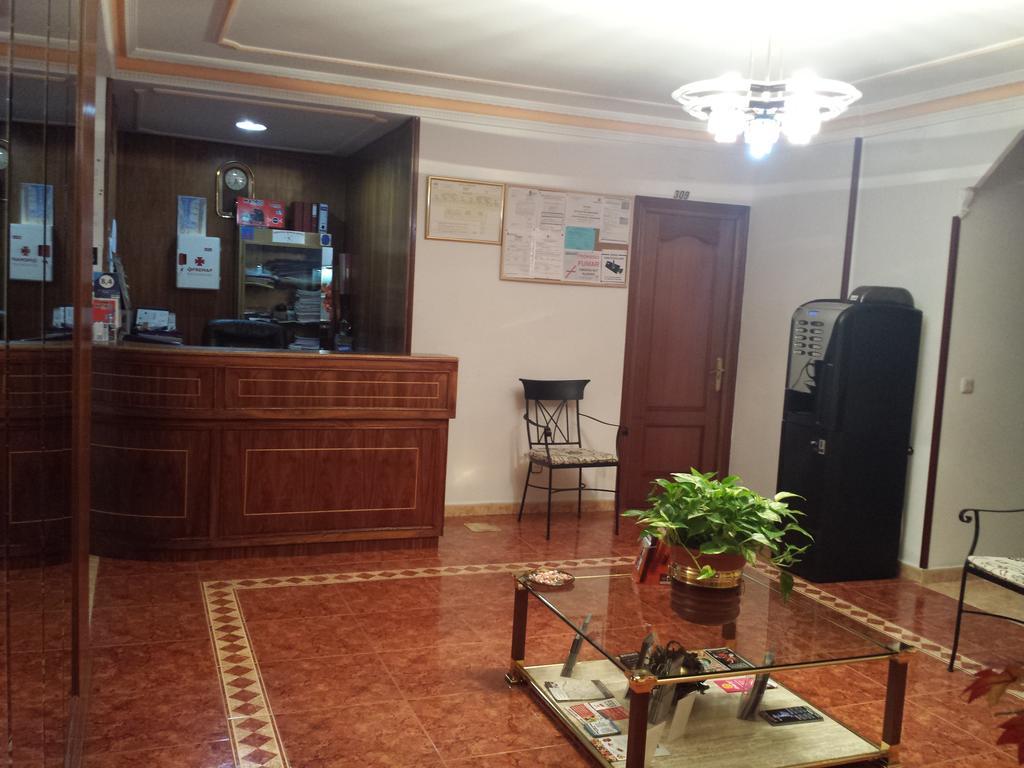 Pensión Pretoria 2*