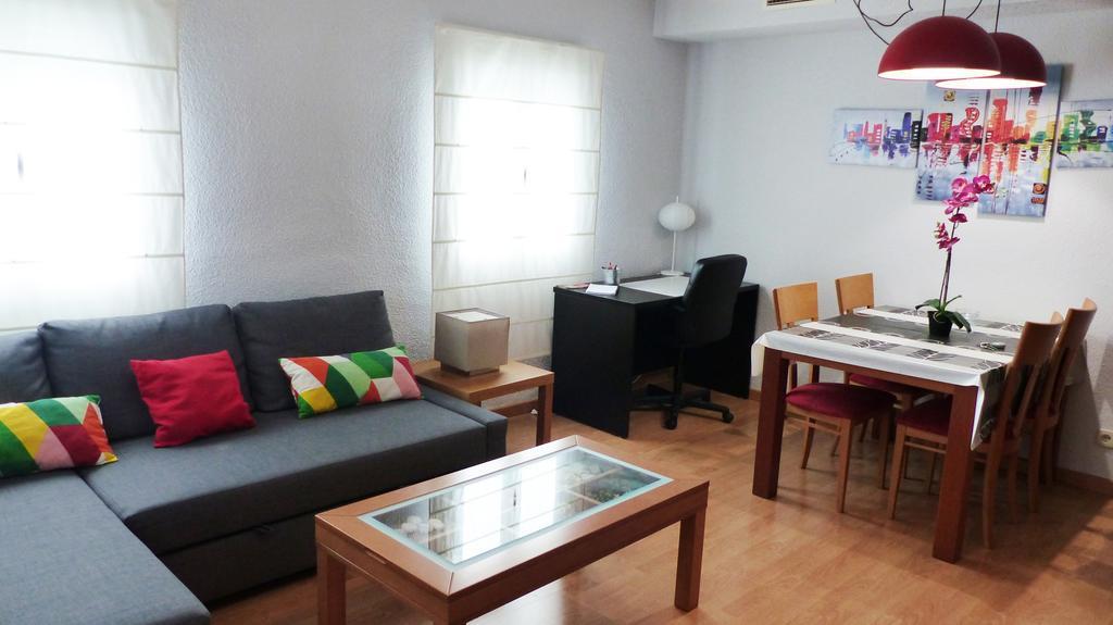 Aluche Con Parking Gratuito Apartment *