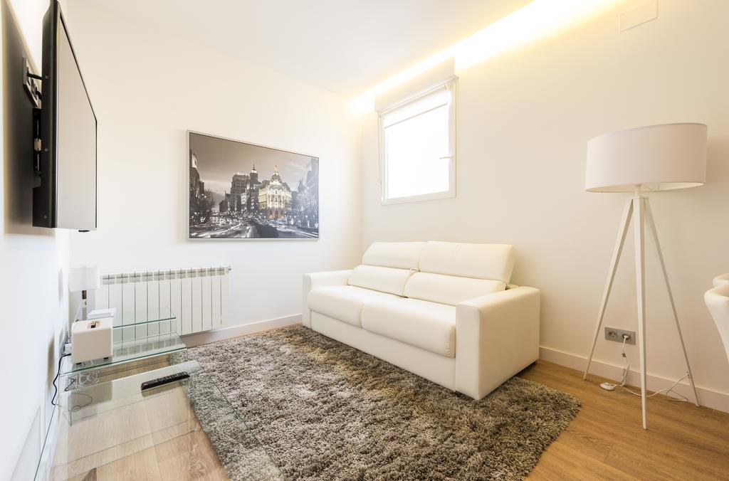 Opera Apartment