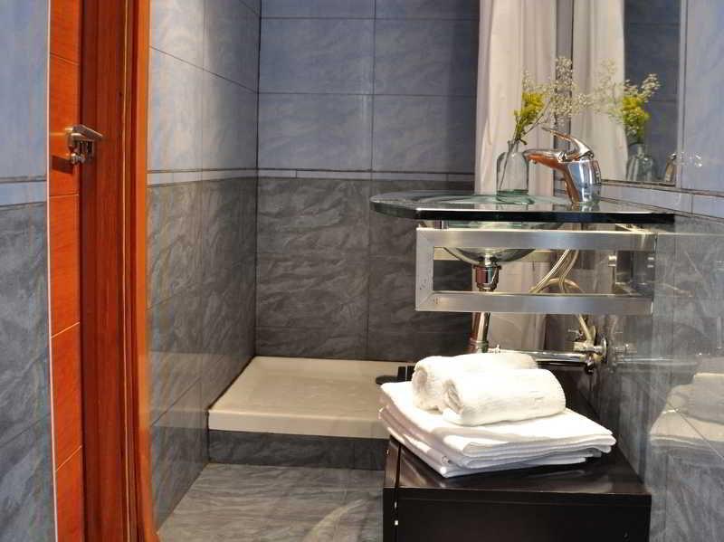 Hotel Gran Via Sol *
