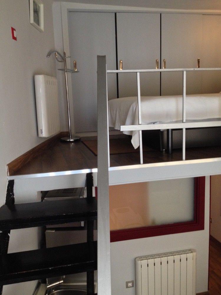 Goyal Pizarro 3* Madri