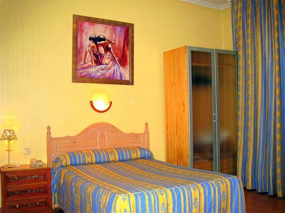 Casa de hóspedes Ch Plaza D'ort Iv *