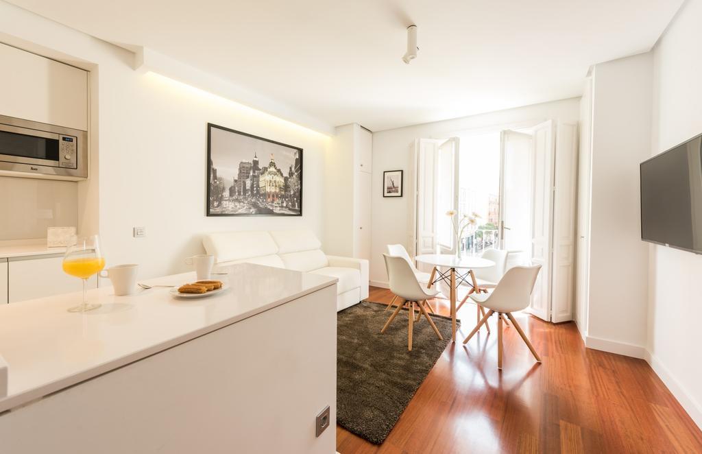 Apartment Santa Ana Plaza *