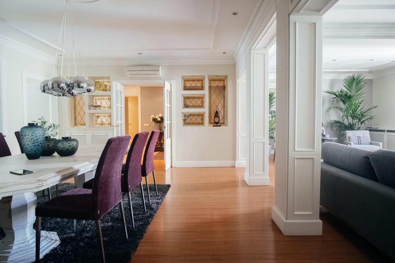 300m² 5 Slaapkamer, 4 Privé Badkamer In Centrum Appartement Madrid