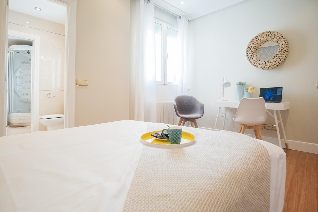 300m² 5 Slaapkamer, 4 Privé Badkamer In Centrum *