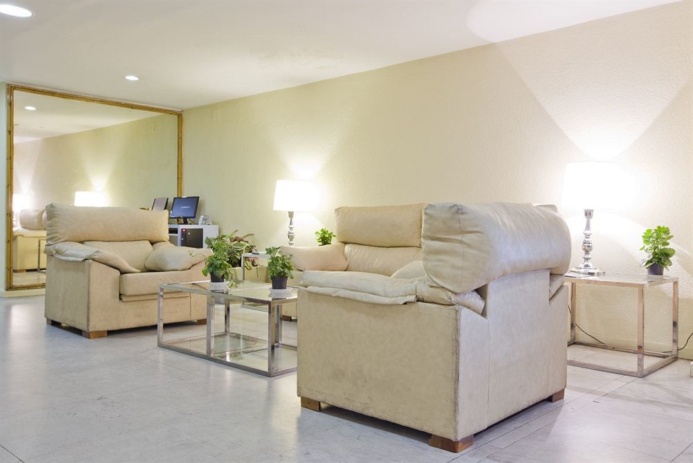 Boutique Urban Génova Apartahotel 2*