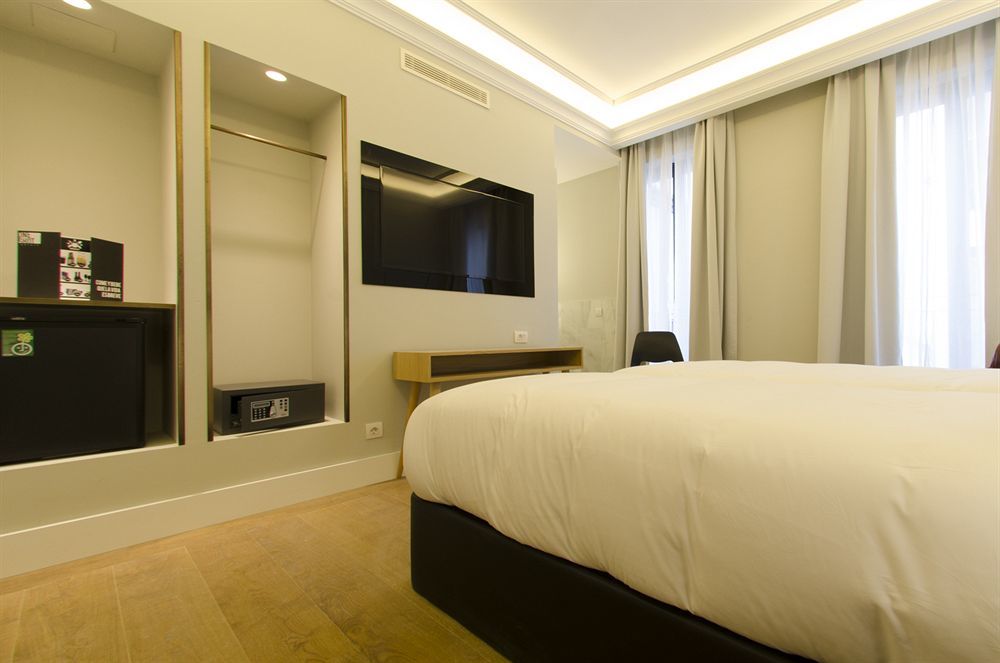 One Shot Recoletos Hotel