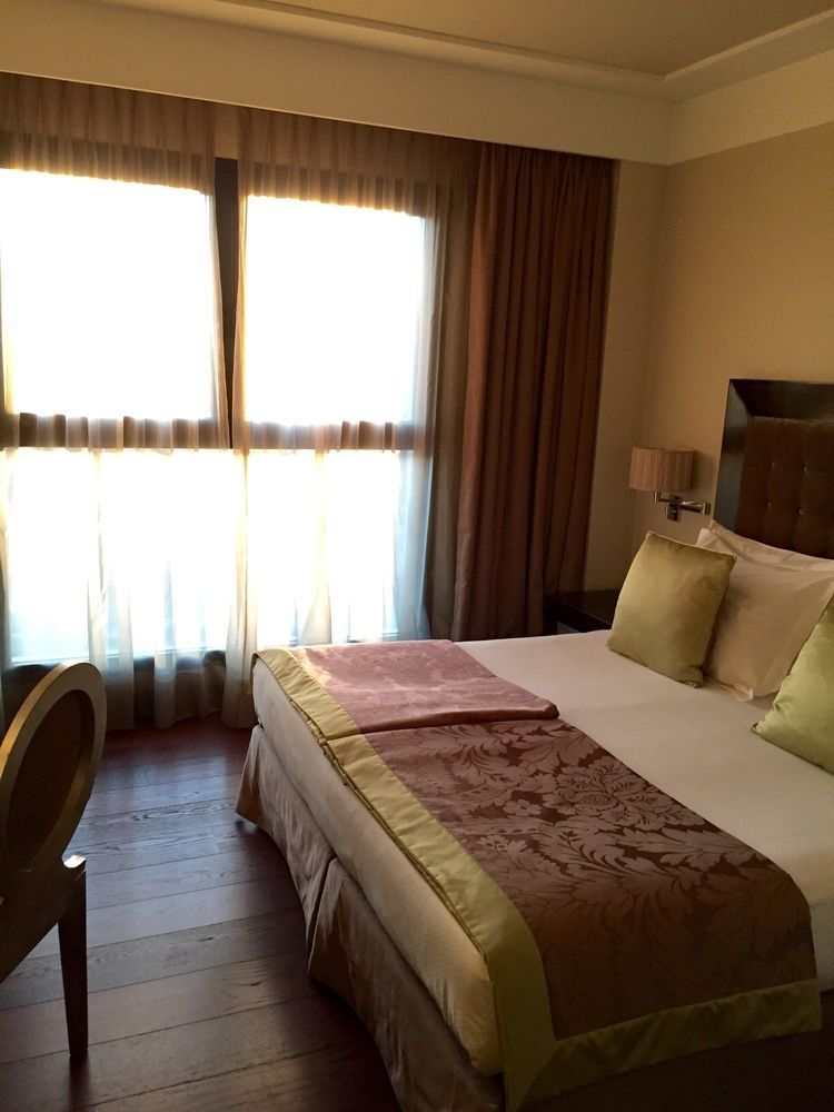 Hotel Jardin Real De Mirasierra Madri