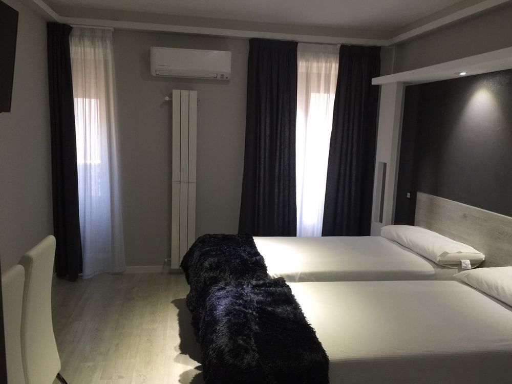 Overnight Maison d'hôtes Madrid