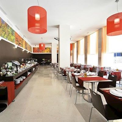 Hotel Occidental Este