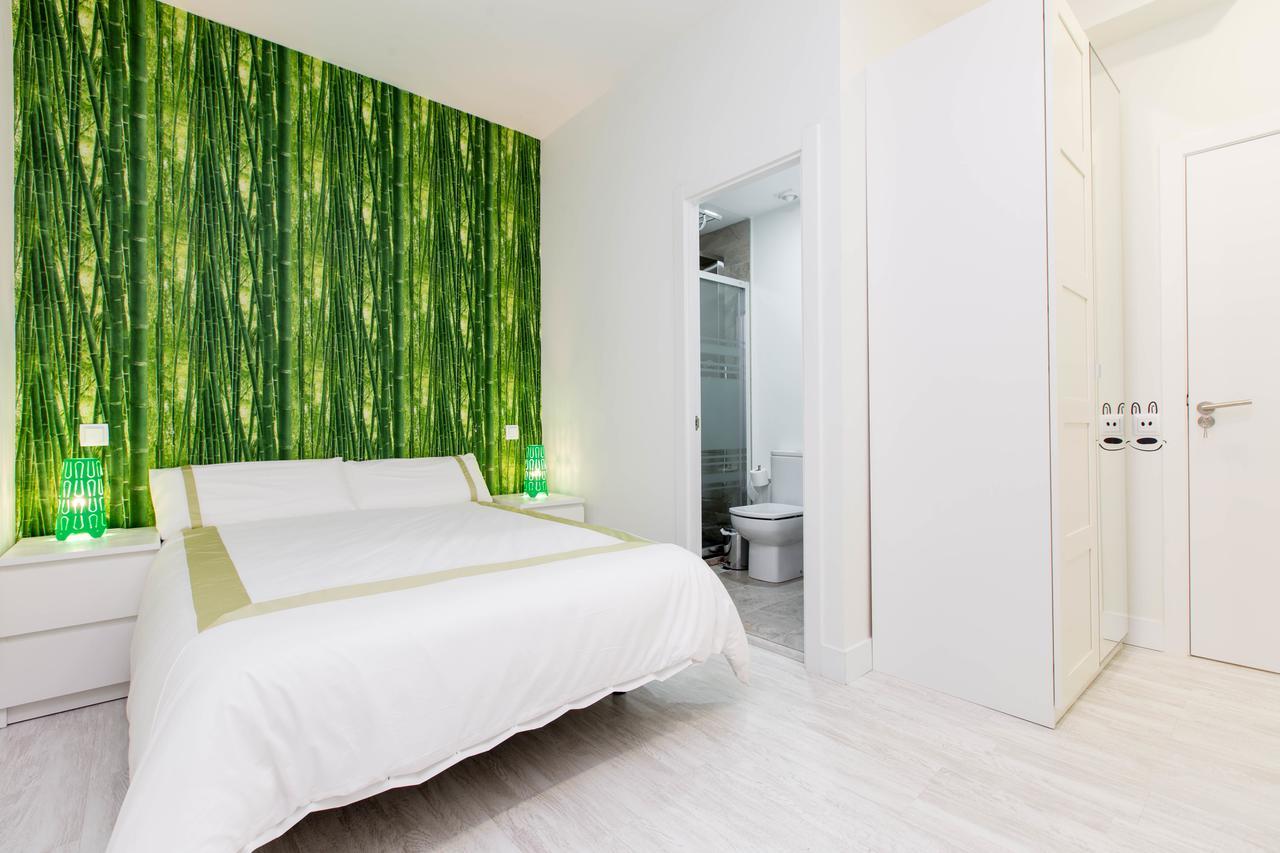 Book In - Cascorro Deluxe