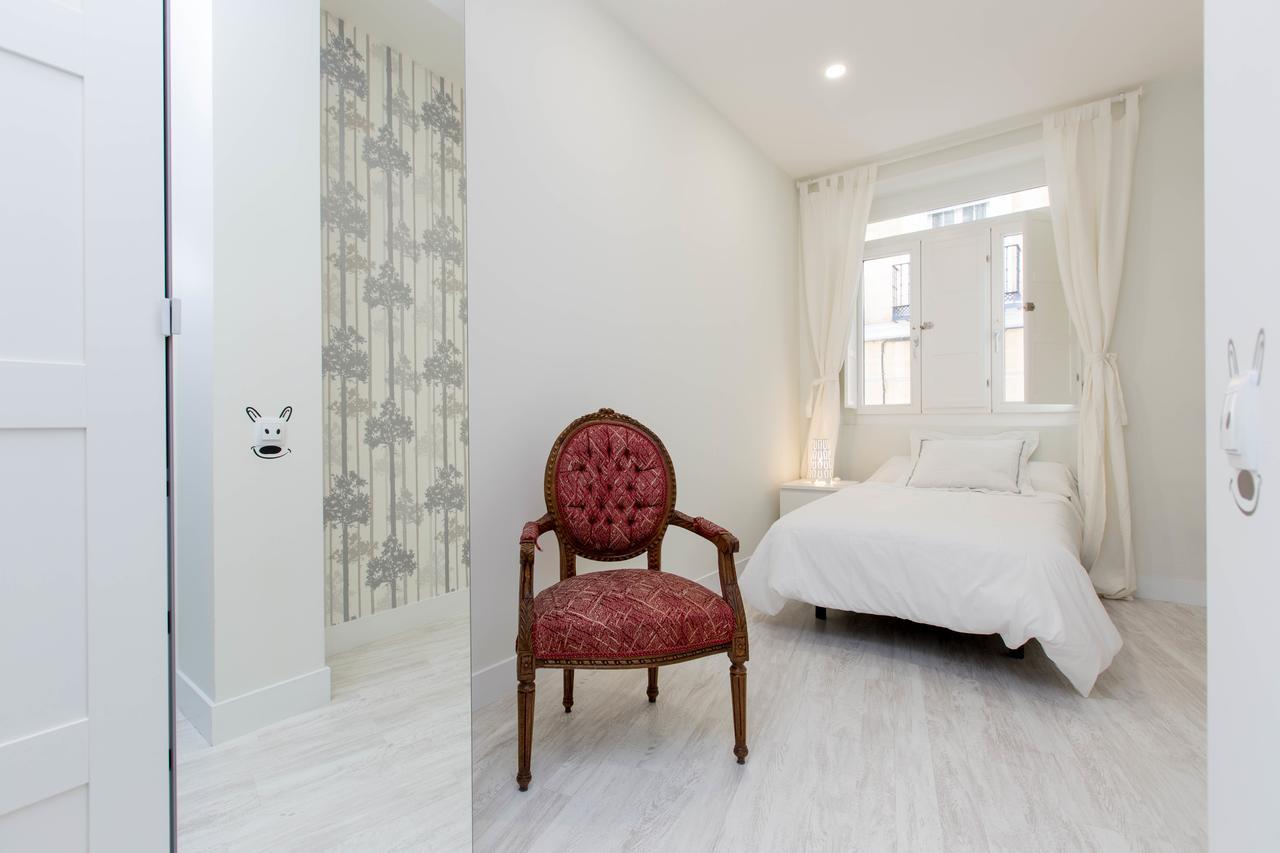 Bookinmadrid Com - Cascorro Sq 18 Pax