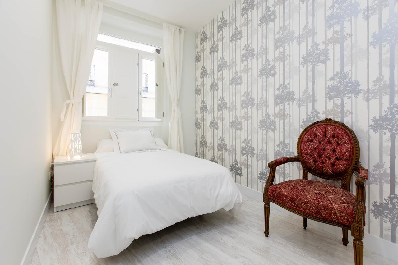 Bookinmadrid Com - Cascorro Sq 18 Pax *