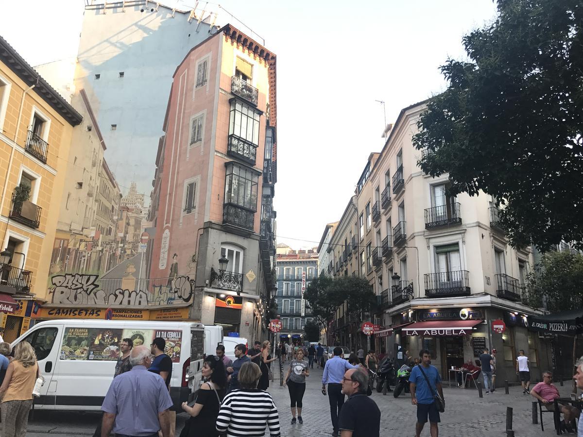 El Botones - Puerta Del Sol * Madri