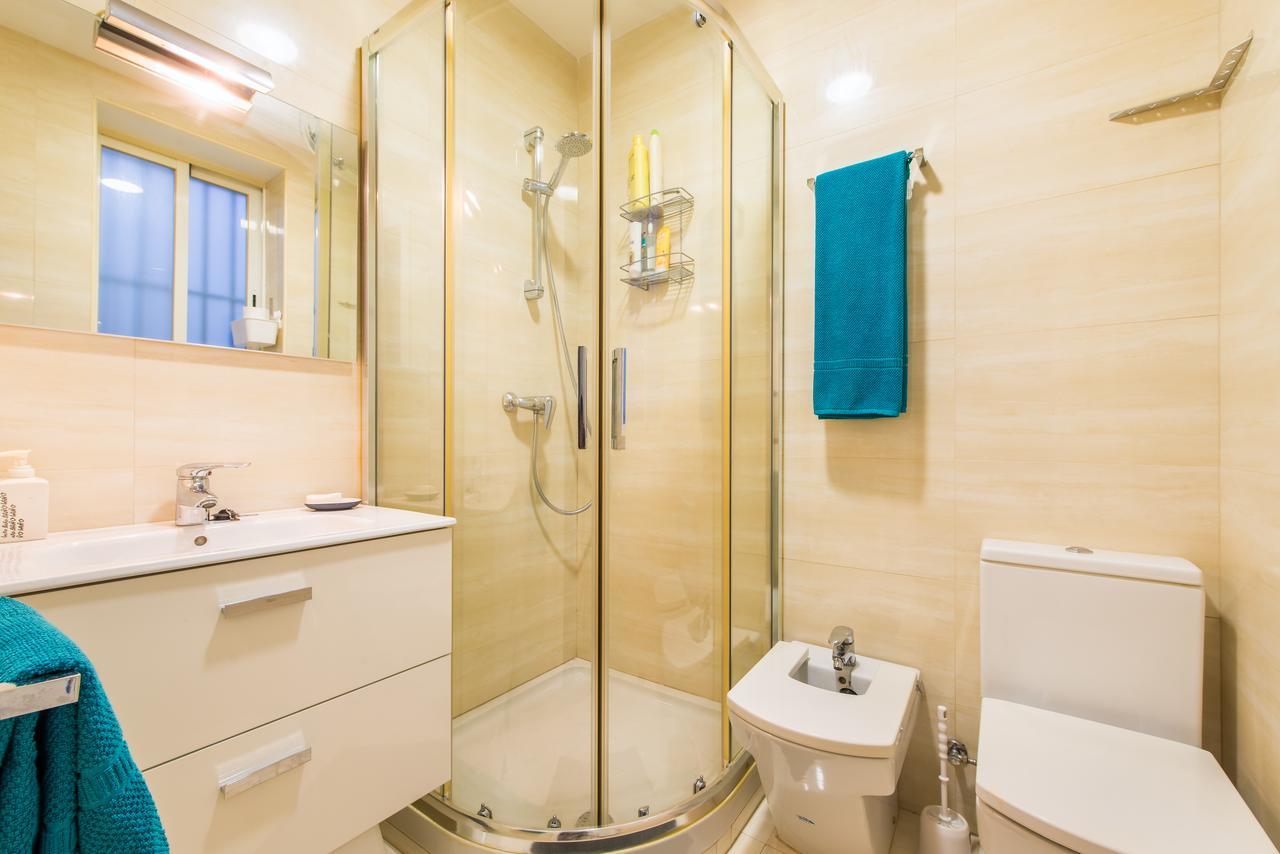 For Nuevos Ministerios Temporal Mpa14 Apartment Madrid
